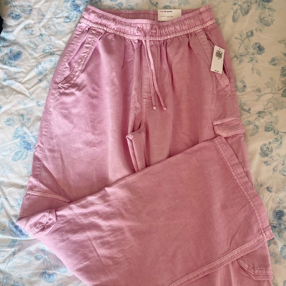 Pink Cargos